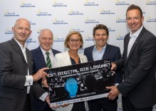 Neue Ausstellung im Haus der Digitalisierung eröffnet: „Ist digital die Lösung?“