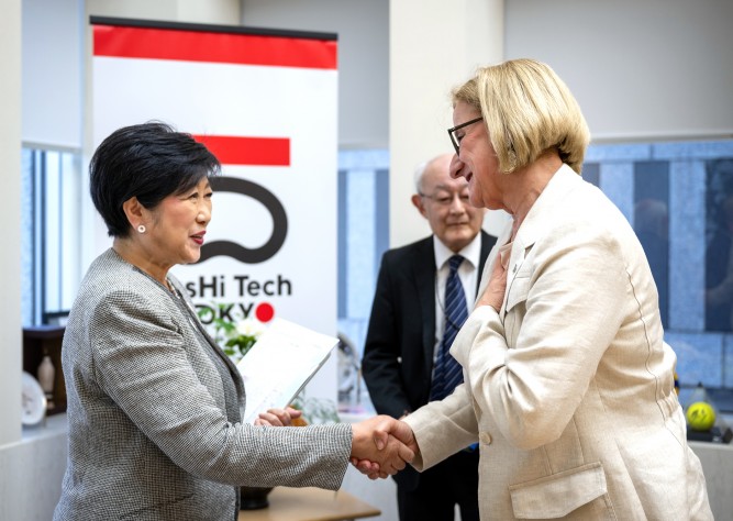 Arbeitsgespräch von LH Mikl-Leitner mit der Gouverneurin von Tokio