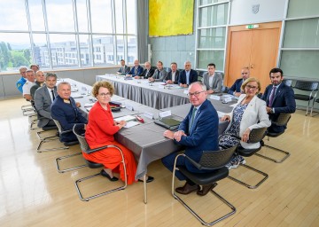 Erster NÖ Landessicherheitsrat im Zeichen des Grazer Amoklaufs Erster NÖ Landessicherheitsrat im Zeichen des Grazer Amoklaufs