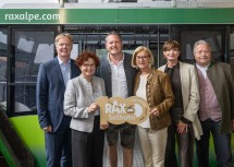 (v.l.n.r.) Michael Duscher (GF NÖ Werbung), Staatssekretärin Elisabeth Zehetner, Geschäftsführer Bernd Scharfegger, Landeshauptfrau Johanna Mikl-Leitner, Astrid Steharnig-Staudinger (GF Österreich Werbung) und Franz Hörl (Obmann WKO-Seilbahn-Fachverband).