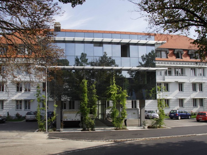 © BHKO Aussenansicht der BH Korneuburg
