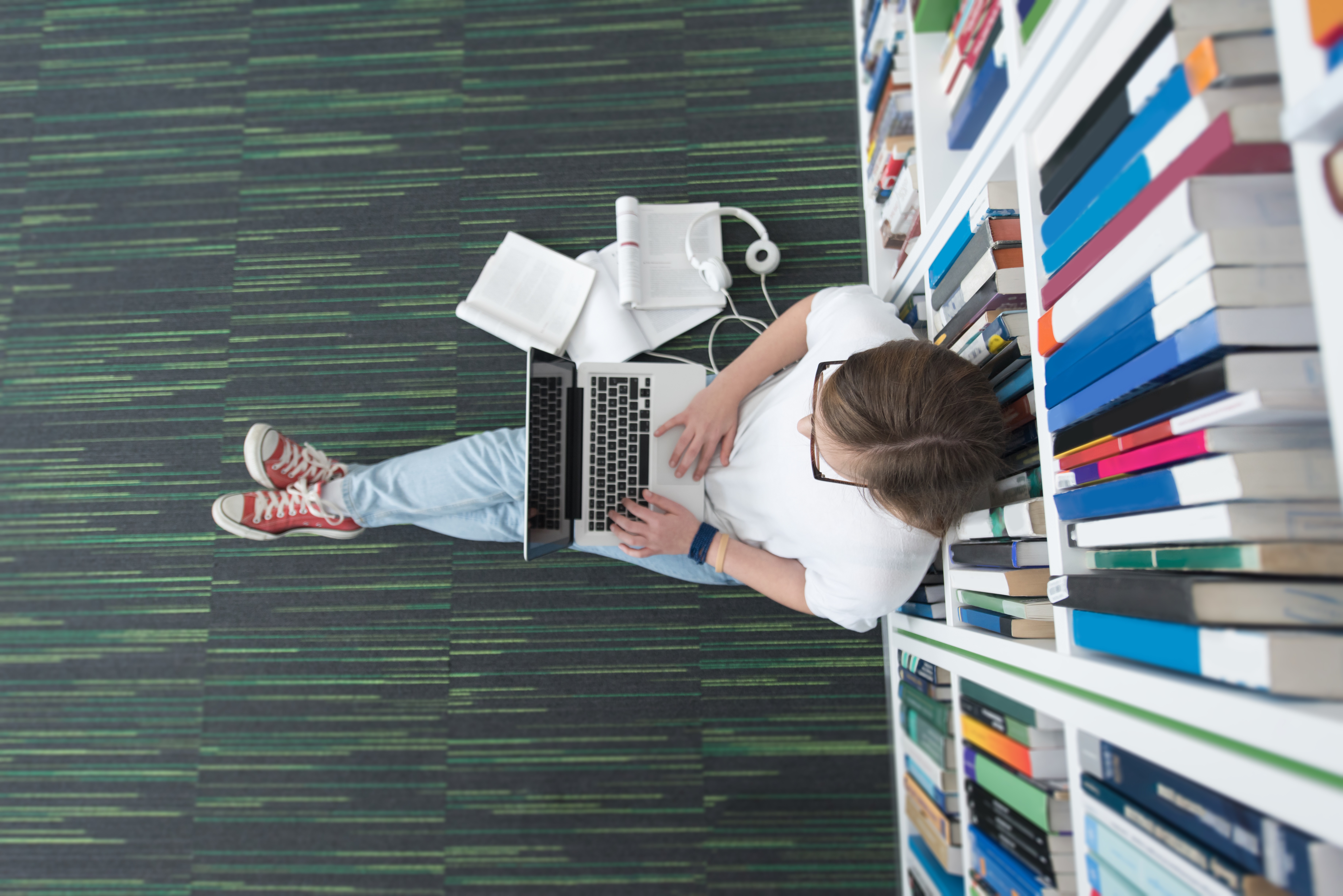 AdobeStock, #112572554, .Shock Wissenszentren